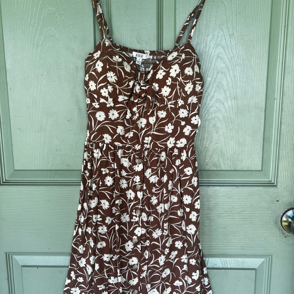 AUW Tan Cream Spaghetti Strap Sundress